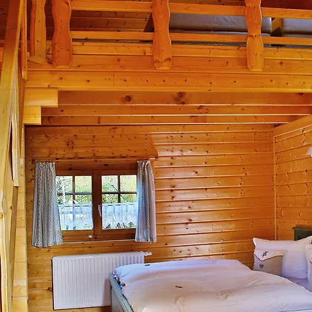 Forsthaus Luchsenburg ゲストハウス 3*